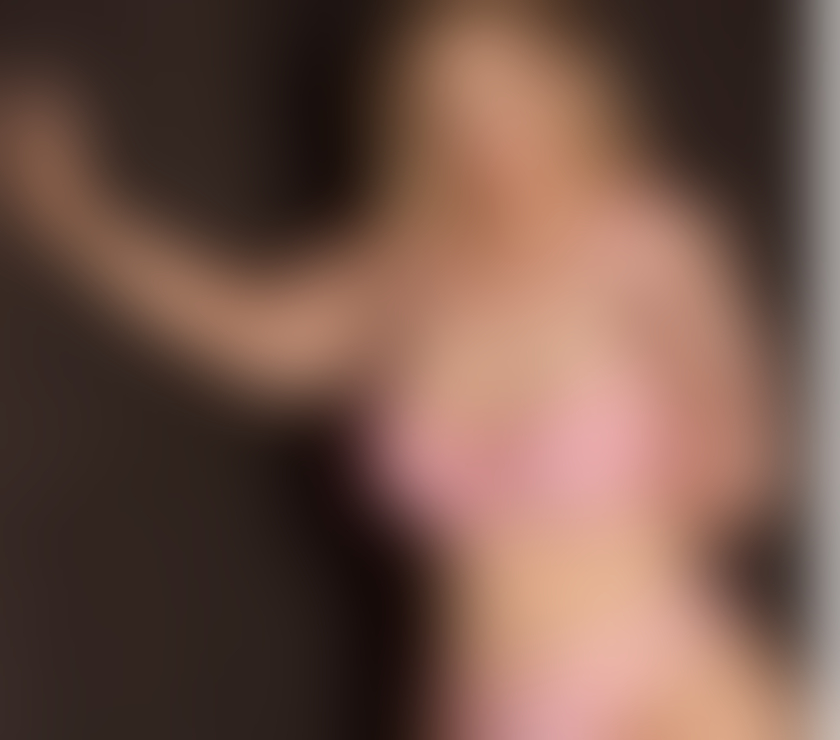 Escorts North West London Cricklewood - North West London - Photos for British curvy mature AnneMarie - a sophisticated experience